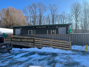 Two Toke Timmy's store front