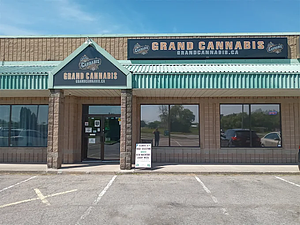 Grand Cannabis - Fonthill store front