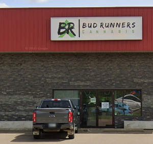 Bud Runners Cannabis - Grimshaw store front